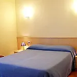 에덴 호텔 3*