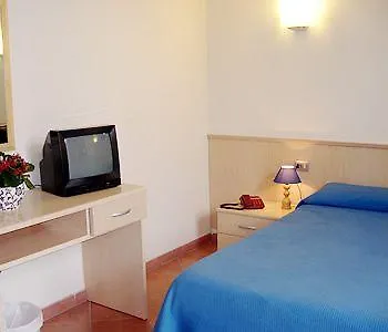 Eden Ξενοδοχείο 3*